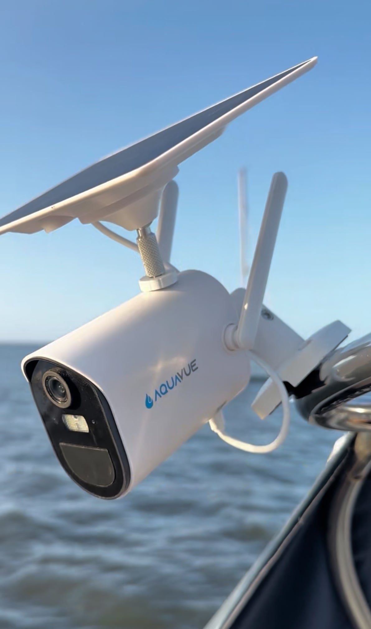 AquaVue Solace – WiFi Solar Marine Camera